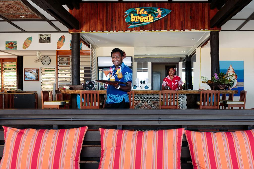 Funky Fish Beach & Surf Resort Solevu Exterior foto